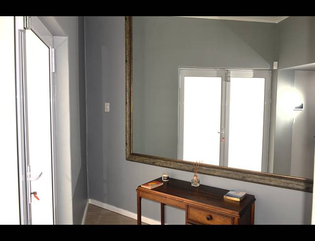 5 BEDROOM HOUSE FOR SALE IN JEFFREYS BAY CENTRAL
